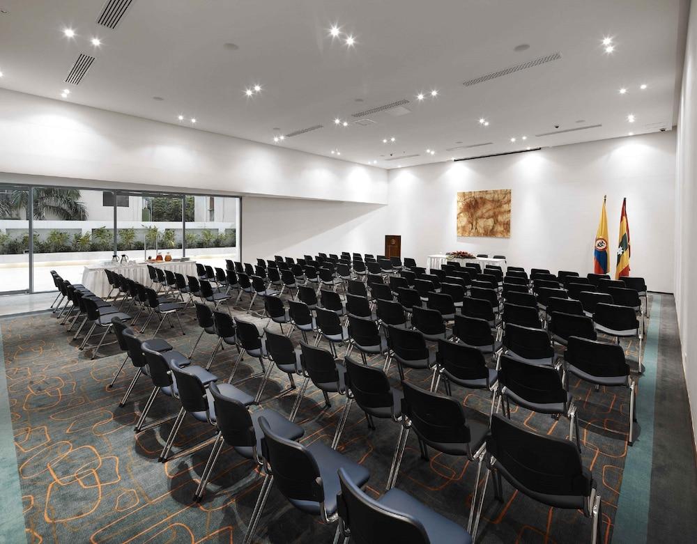 Estelar Alto Prado 바랑키야 외부 사진 The conference room of the German National Academy of Sciences Leopoldina