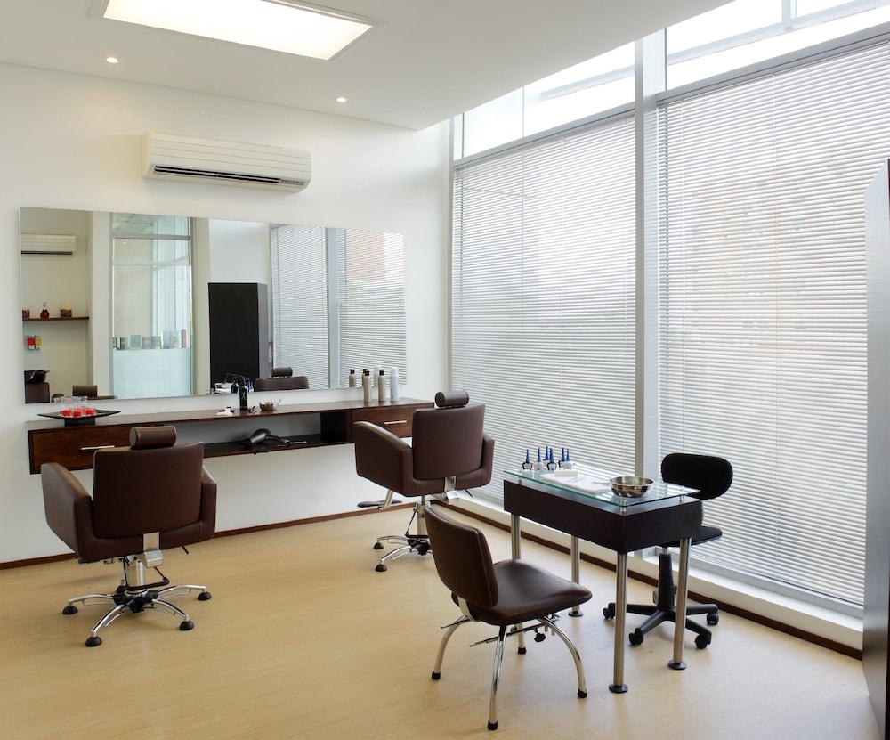 Estelar Alto Prado 바랑키야 외부 사진 A salon in Mexico City