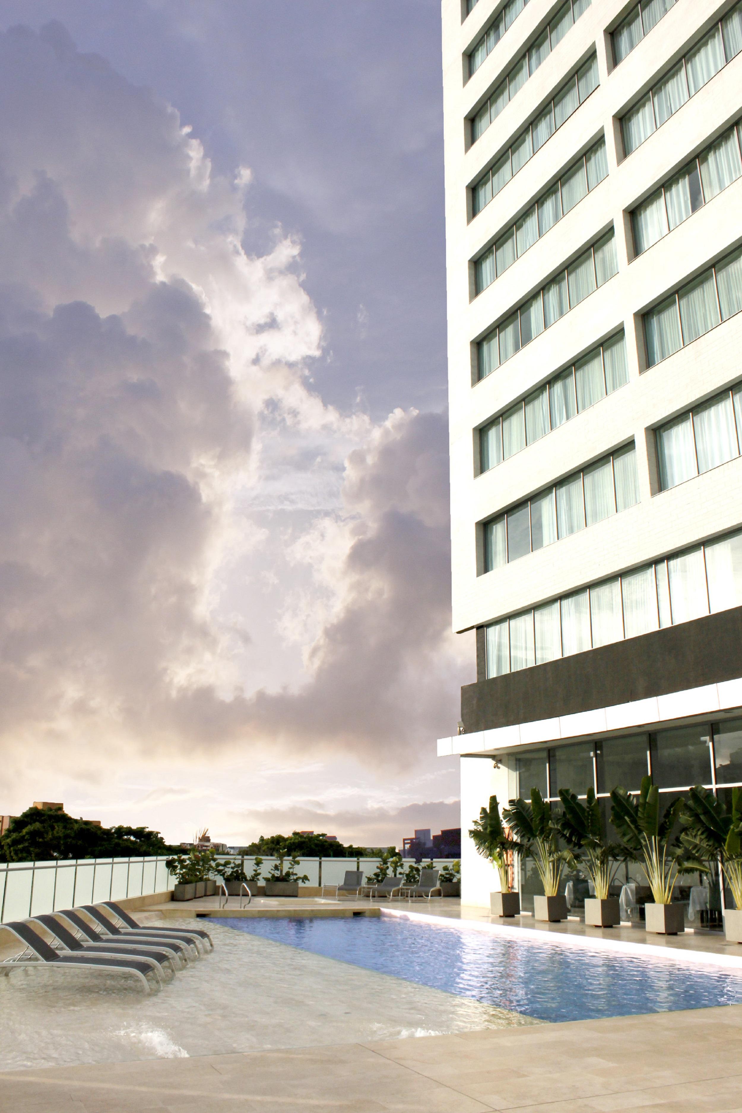 Estelar Alto Prado 바랑키야 외부 사진 The building of the university