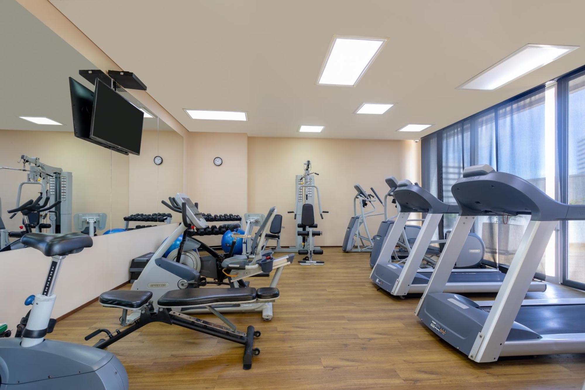 Estelar Alto Prado 바랑키야 외부 사진 The gym at the hotel