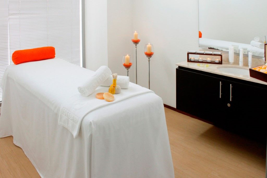 Estelar Alto Prado 바랑키야 외부 사진 A massage bed
