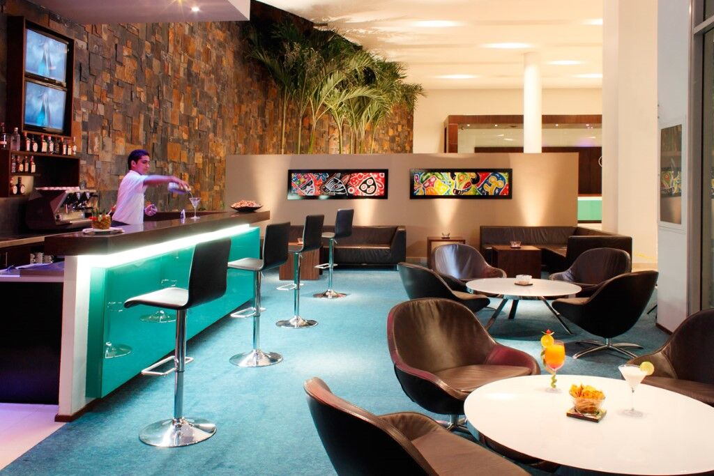 Estelar Alto Prado 바랑키야 외부 사진 The lounge at the airport